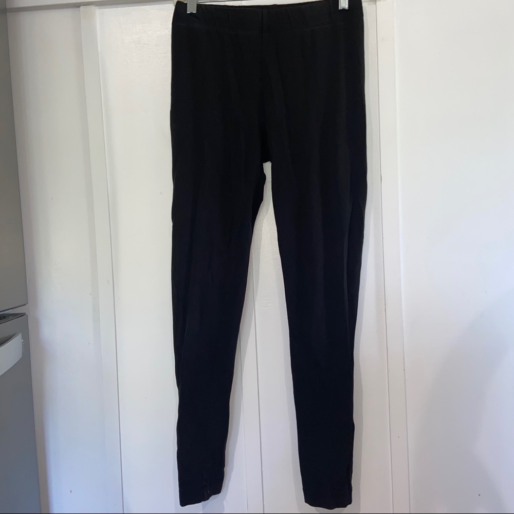 black leggings